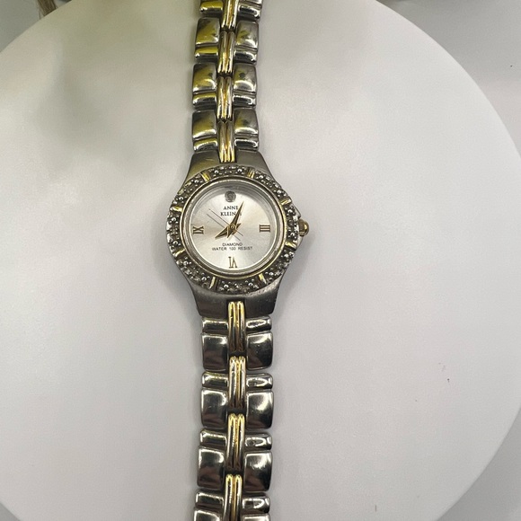 Anne Klein Watch‎ - Picture 1 of 8